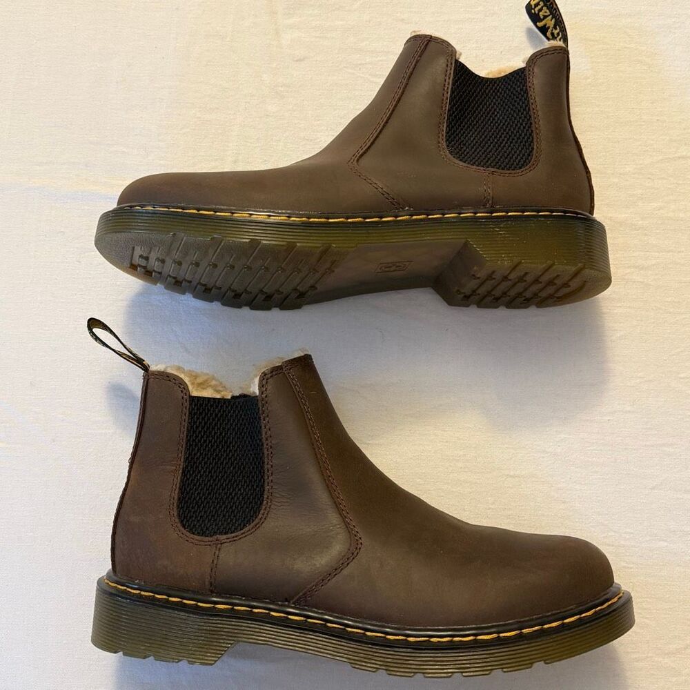 Dr. Martens | 2976 Leonore Brown Leather Faux Fur Chelsea Boots | Women’s 7 - Picture 5 of 13